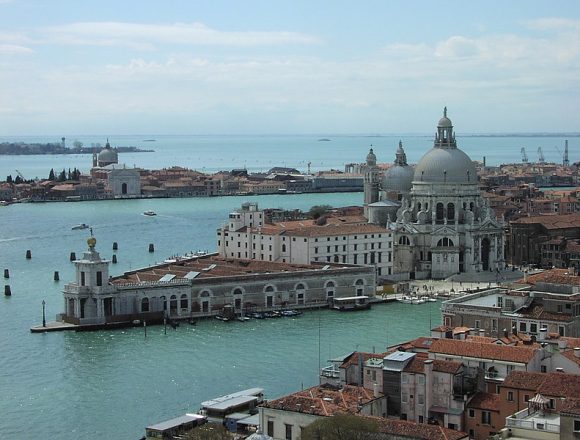 Cinema. Venezia. Mostra del cinema al via: Leone d’Oro alla carriera a George Clooney, da domani Ti Lancio a Venezia per seguire la kermesse