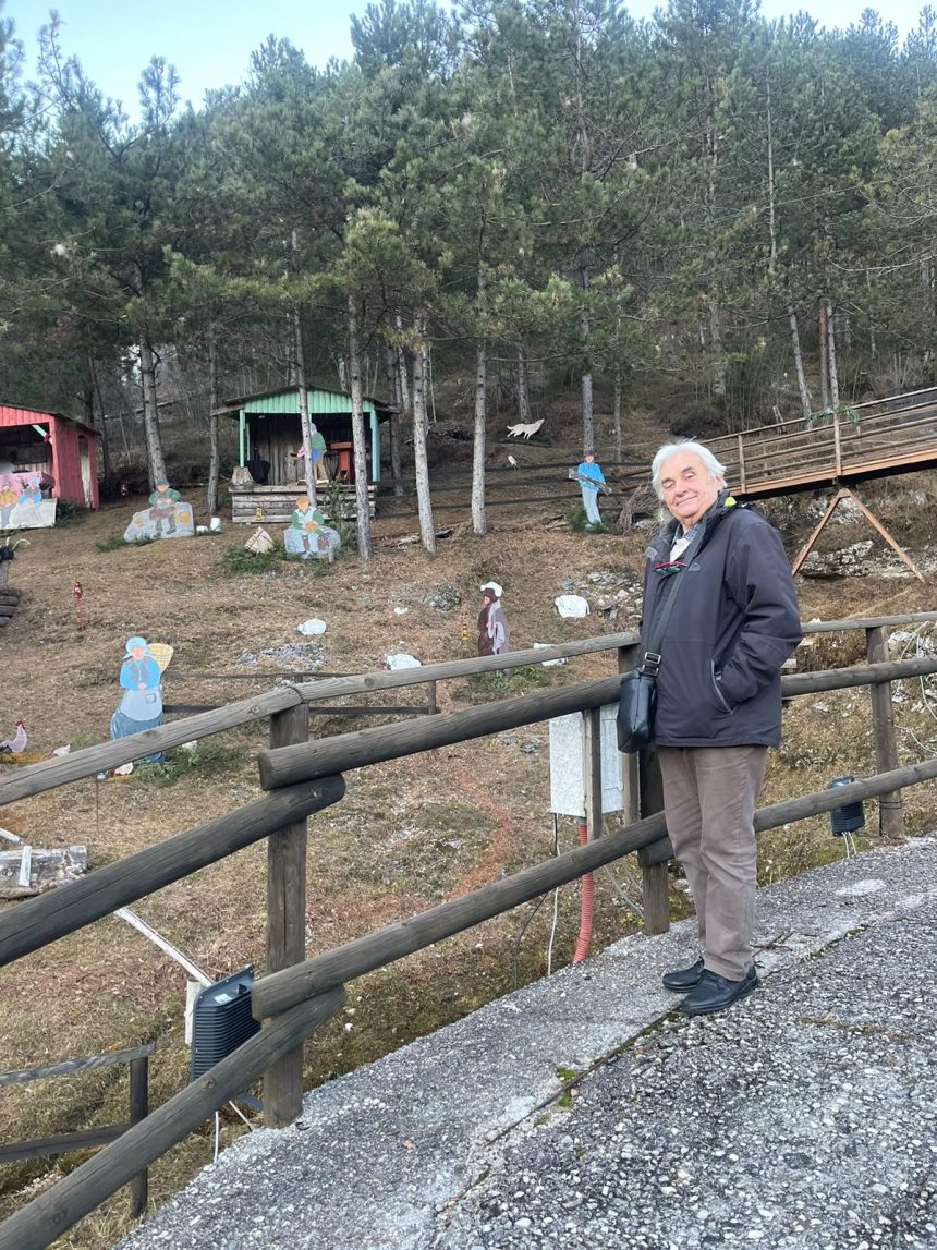 FVG. GIULIANO FIORINI, L’ANIMA DI STOLVIZZA (RESIA), INVITA A VISITARE I PRESEPI DELLA VALLE