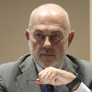 LAZIO. GARRONE FA UN PASSO INDIETRO, ESCE DALLA CORSA PER CONFINDUSTRIA