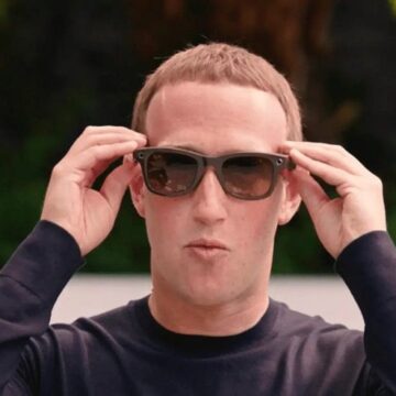 FINANZA. USA. ZUCKERBERG VUOLE INVESTIRE 5 MILIARDI IN LUXOTTICA
