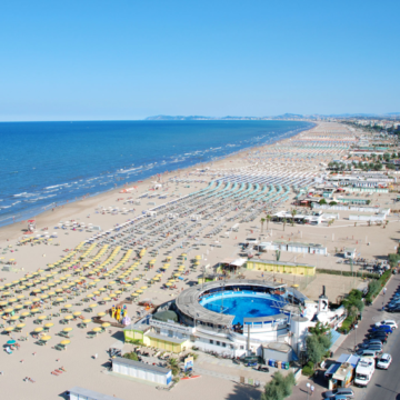 ER. INTELLIGENZA ARTIFICIALE IN SPIAGGIA: A RIMINI UN’APP PER LA SICUREZZA DEI PIU’ PICCOLI