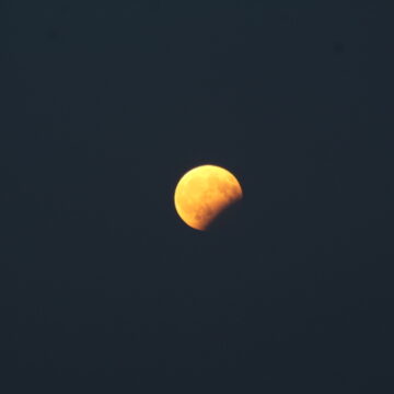 Eclissi_parziale_di_Luna_06 SCIENZA. LAZIO. E’ IL MESE DELLA LUNA, IN ARRIVO ANCHE UN’ECLISSI PARZIALE