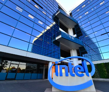 FINANZA. USA. TONFO DI INTEL SU PIANO MANAGEMENT PER TAGLIO COSTI