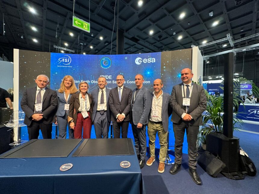 SPAZIO. LOMBARDIA. ALLO IAC DI MILANO LA FIRMA PER NUOVI SATELLITI ITALIANI (ARGOTEC E THALES) PER L’AGENZIA SPAZIALE EUROPEA