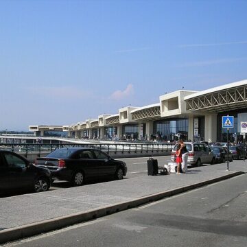 Milano_malpensa_terminal_1 ATTUALITA’. LOMBARDIA. MALPENSA-BERLUSCONI, IL TAR CONFERMA L’INTITOLAZIONE: RESPINTI I RICORSI DEI COMUNI