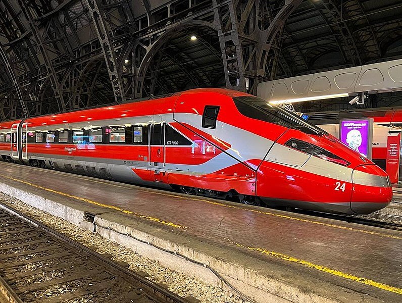 Frecciarossa_1000_nuova_livrea TRASPORTI. LAZIO. FRECCIAROSSA TRA LONDRA E PARIGI: NUOVO SERVIZIO IN ARRIVO ENTRO IL 2029