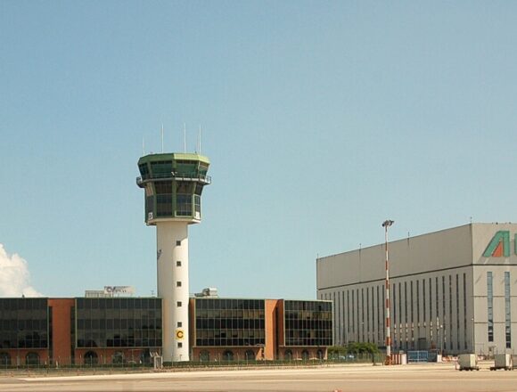 Mondo. Trasporti. L’aeroporto di Napoli sempre più hub internazionale. Dopo New York si vola anche a Trieste con Wizz Air