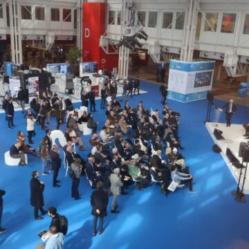 INDUSTRIA. ER. MECSPE 2026: A BOLOGNA VA IN SCENA LA “FABBRICA RELAZIONALE” TRA AI E CAPITALE UMANO