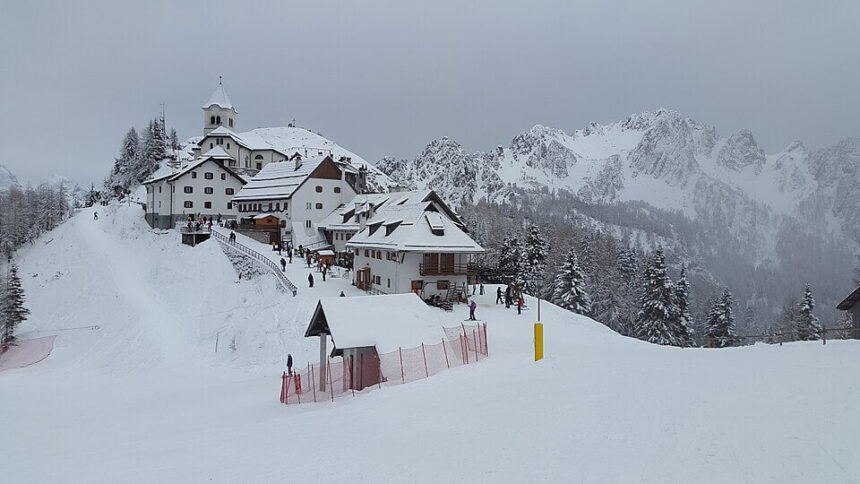 Monte_Lussari_con_neve_20170205 TURISMO. FVG. MASSARUTTO: ‘DOBBIAMO RIPENSARE AL TURISMO INVERNALE IN MONTAGNA, CON UN OCCHIO AL MERCATO ENERGETICO’