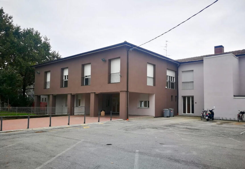 unnamed CITIZEN JOURNALISM. ER. A REGGIOLO GIUNTA APPROVA RIFACIMENTO COPERTURA SCUOLE ELEMENTARI