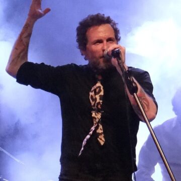 Jovanotti_Vorterix_(cropped) (1) TURISMO. FVG. JOVANOTTI E LA CICLOVIA ALPE ADRIA: PER VALORIZZARE LE VALLI LA COMUNITÀ DI MONTAGNA DELLA VAL CANALE E DEL CANAL DEL FERRO RINGRAZIA IL CANTANTE