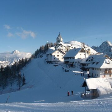 TURISMO. FVG-VENETO. L’EST ITALIA SI ILLUMINA: CORTINA E TARVISIO, IL FRIULI E IL VENETO PORTANO IL TURISMO GLOBALE SULLE ALPI