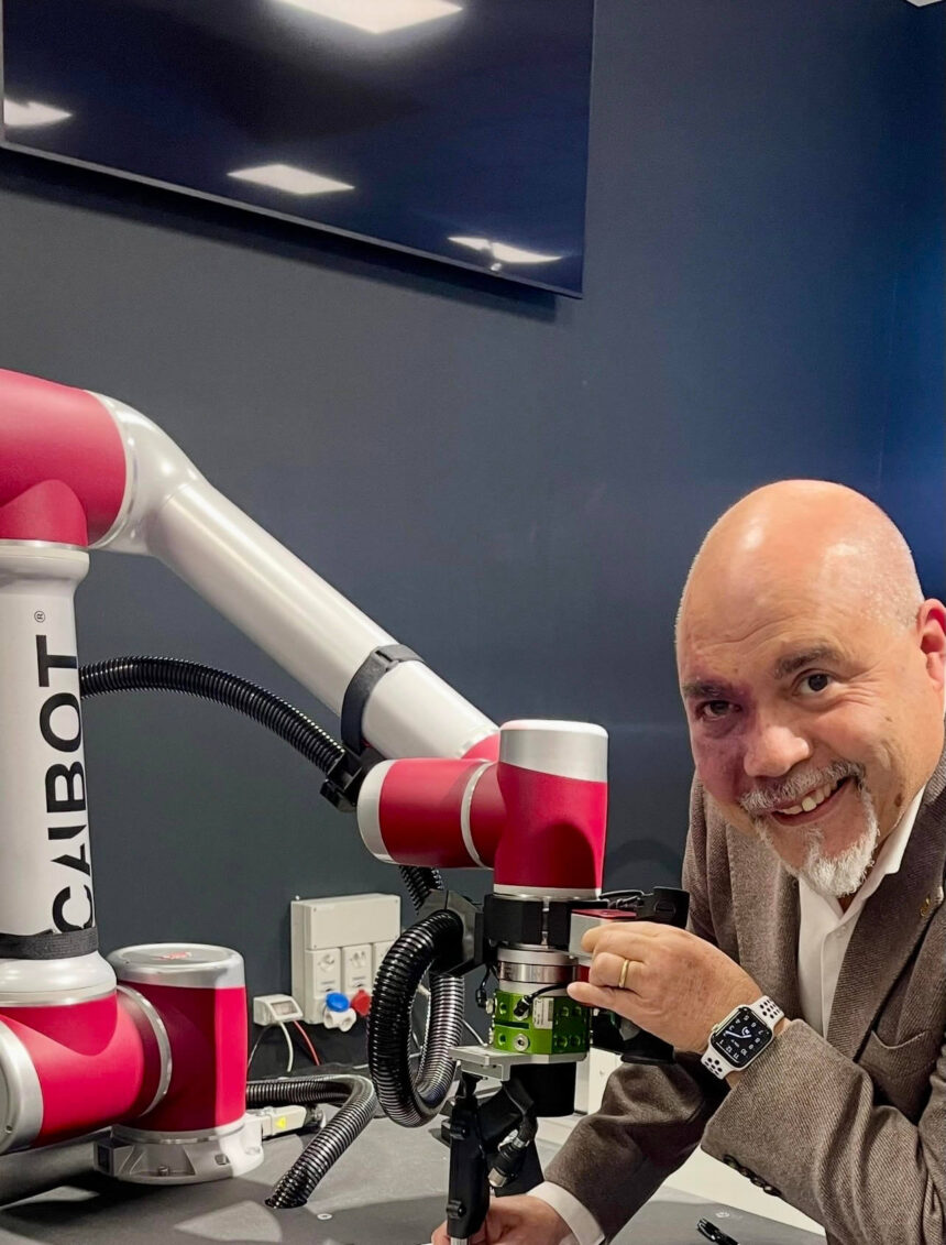 TECNOLOGIA. FVG. MASSIMO AGOSTINI (IDEA PROTOTIPI): ‘I NOSTRI COBOT INTEGRATI CON AI FISICA’, LA NUOVA FRONTIERA DELL’INTELLIGENZA ARTIFICIALE