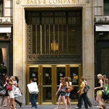 ATTUALITA’. USA. TERREMOTO NEL LUSSO USA: SAKS GLOBAL DICHIARA FALLIMENTO. TREMANO LE MAISON EUROPEE