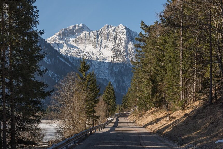 Monte_Canin TURISMO. FVG. COME LA VAL RESIA TRASFORMA L’ISOLAMENTO DIGITALE NELLA NUOVA RÉCLAME DEL TURISMO D’ÉLITE