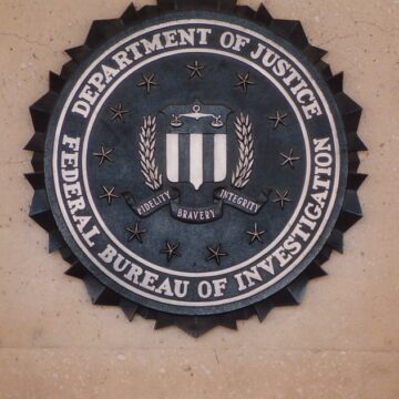 TECNOLOGIA. USA. CYBER-GUERRA TOTALE: HACKER IRANIANI VIOLANO LA MAIL PRIVATA DEL DIRETTORE DELL’FBI