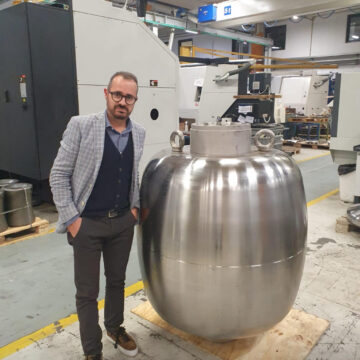 INDUSTRIA. ER. EUROLLS E QSTAHL: SUCCESSO AL MECSPE 2026. MATTEO QUERINI: “AFFLUENZA RECORD E FORTE SPINTA VERSO L’EST EUROPA”