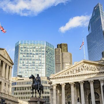 ECONOMIA. UK. FINANZA E CLIMA: HSBC GUIDA LA SVOLTA DELLE BANCHE BRITANNICHE CONTRO I RISCHI AMBIENTALI