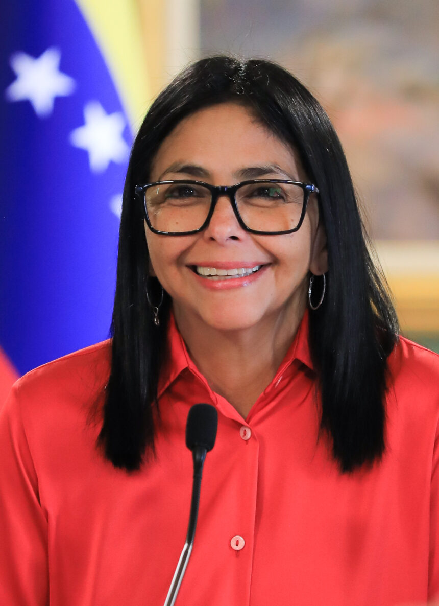 ATTUALITA’. VENEZUELA. LO STORICO PIVOT DEL VENEZUELA: CON DELCY RODRÍGUEZ DA PARIA GLOBALE A PARTNER CHIAVE DEGLI STATI UNITI