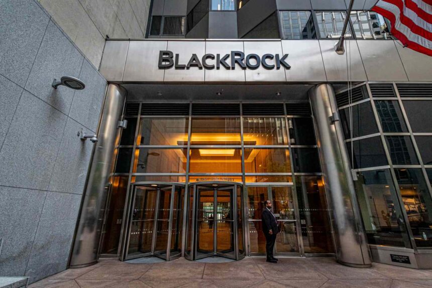 FINANZA. LOMBARDIA. BLACKROCK VALUTA UN MAXI-INVESTIMENTO DA 10 MILIARDI DI DOLLARI NELL’IPO STORICA DI SPACEX