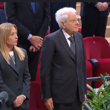 ATTUALITA’. FVG. L’ABBRACCIO DI GEMONA: MATTARELLA E MELONI UNITI NEL RICORDO DEL FRIULI CHE RINACQUE