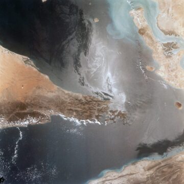 strait-of-hormuz-8af051-1024 Conflitto in Iran. Hormuz: petroliere colpite da missili iraniani. Trump lancia il blocco navale e una ‘tassa’ sul transito