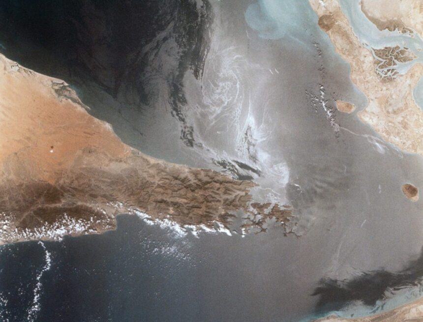 strait-of-hormuz-8af051-1024 Esteri. Iran. Intesa asse Muscat-Teheran raffredda i prezzi di petrolio e gas