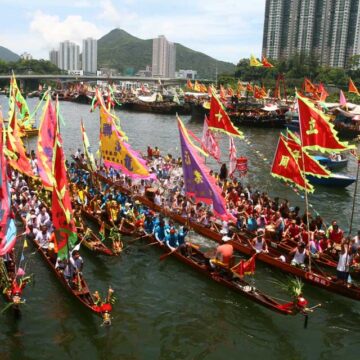 ATTUALITA’. CINA. I TAMBURI SUL FIUME: LA CINA CELEBRA OGGI IL FESTIVAL DELLE BARCHE DRAGO