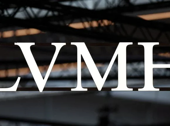2026-07-27T154547Z_1_LYNXMPEM6Q1BA_RTROPTP_4_LVMH-RESULTS.JPG Lusso. Francia. LVMH chiude in crescita, seppure a una cifra, e dà ossigeno alla filiera italiana