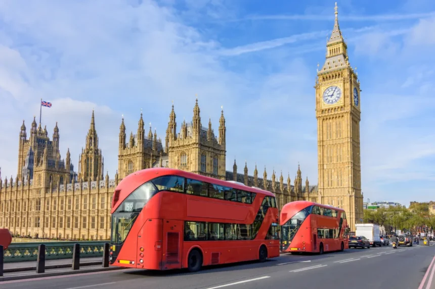 Quali-sono-le-nuove-regole-per-viaggiare-in-Inghilterra-Ecco-cosa-serve-1200x800-jpg Acciaio. Regno Unito. Nazionalizzazione di British Steel: lo specchio della crisi siderurgica europea e il parallelo con ex Ilva