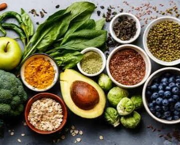 FOOD. MONDO. LA RIVOLUZIONE NEL PIATTO: TRA FARMACI ANTI-OBESITÀ, “MATERIA OSCURA” E IL TRIONFO DEI SENSI