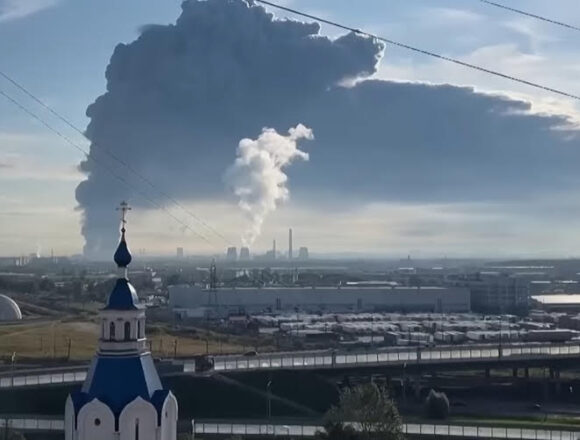 Guerra. Russia. Droni ucraini colpiscono i magazzini Wildberries a San Pietroburgo