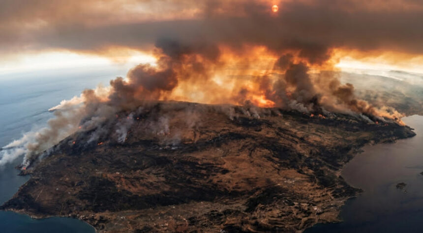 unnamed-33 Caldo. Francia e Spagna. L’Europa del sud brucia. Maxi incendi, oltre 300mila evacuati