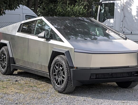 2024_Tesla_Cybertruck_Foundation_Series_IMG_0576 Auto. Italia. Crollo vertiginoso di Tesla. A luglio immatricolazioni in picchiata del 77 per cento