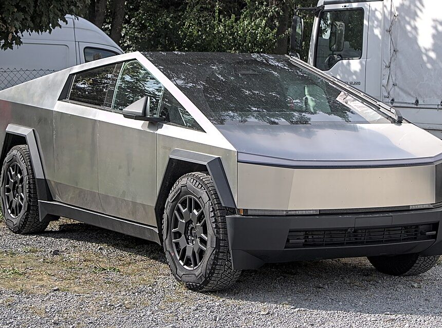 2024_Tesla_Cybertruck_Foundation_Series_IMG_0576 Auto. Italia. Crollo vertiginoso di Tesla. A luglio immatricolazioni in picchiata del 77 per cento