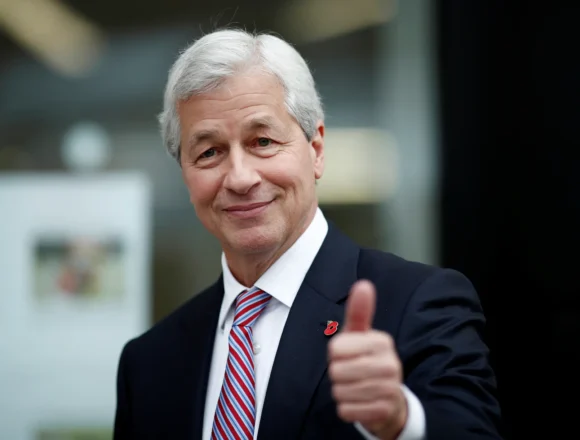 5e1deef5f44231754a600e73 Finanza. Usa. Dimon (JPMorgan), ‘Dominio dollaro non è eterno, serve forza militare ed economica’