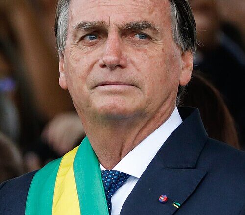 Jair_Bolsonaro_2022_(cropped) Politica estera. Brasile. Lula sfida il clan Bolsonaro in un Paese spaccato tra dazi Usa e inchieste
