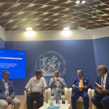 Industria. Meeting Rimini. Il lavoro come luogo di sviluppo integrale: Paolo Porrino (Ucid), Simone Bettini (Federmeccanica), Fabio Storchi (Cts Ucid) pongono la persona al centro della fabbrica