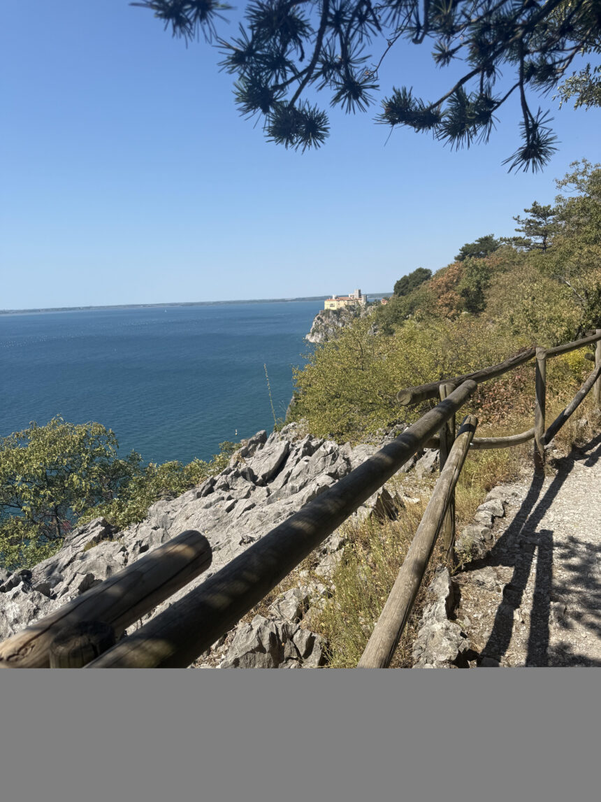 TiLancio estate. Natura e cultura. Sul sentiero Rilke, dove la pietra ed il mare incontrano la pazienza dell’anima