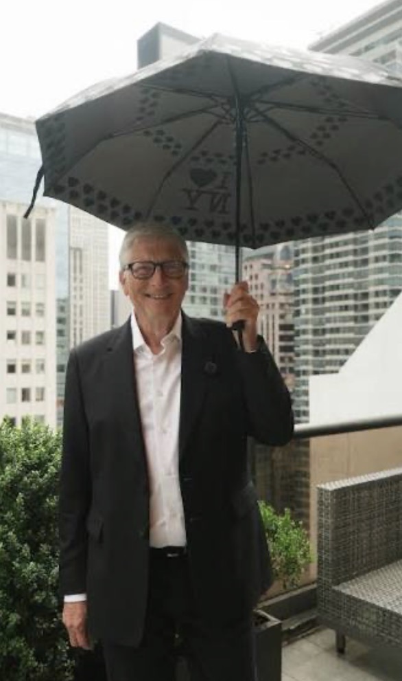 Screenshot Esteri. New York.Bill Gates all’ONU: “L’Intelligenza Artificiale sia un motore di uguaglianza, non di ingiustizia”