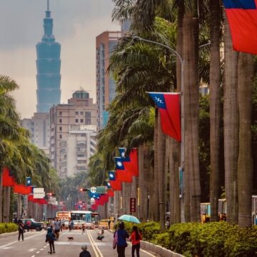 Esteri. Tensioni Asia-Pacifico: Pechino chiede “massima cautela” agli USA su Taiwan, la Nuova Zelanda lancia l’allarme cyber