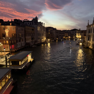 Turismo. Venezia e il paradosso della bellezza, il centro del mondo che diamo per scontato