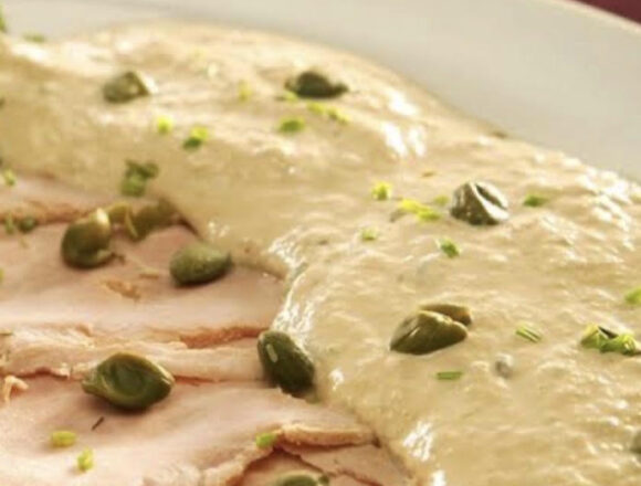Cultura gastronomica. Torino. Il Piemonte c’è sempre di mezzo. Nasce lì il vitello tonnato. L’insalata russa ha una sua versione sabauda